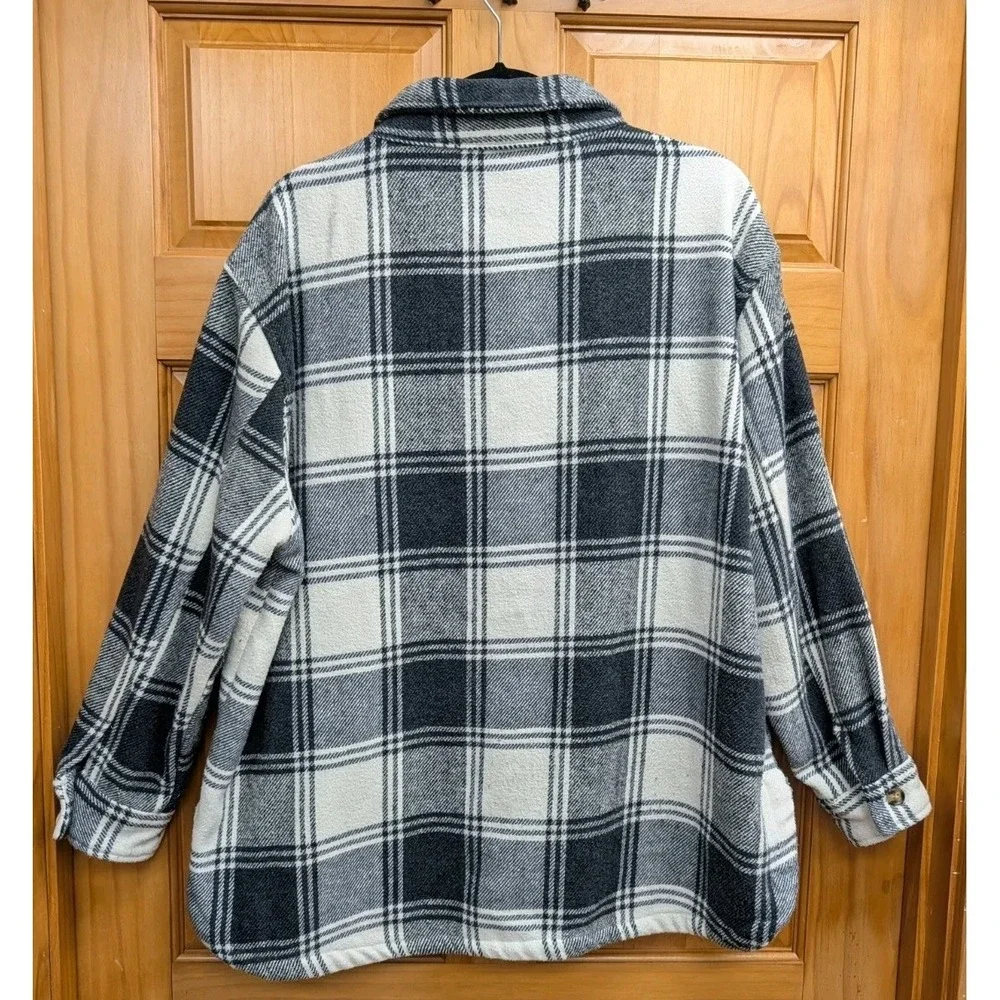 Members Mark Shacket Women's XL Chest Side Pockets Black White Plaid Button-Down